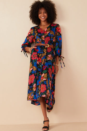 HY7738W Black Plus Retro Floral Tie Sleeve Button Detail Dress Pose